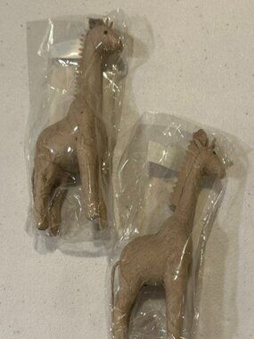 NEW Pair of TWO (2) Michaels Animal Decor Paper Mache Giraffes-5 1/2" tall
